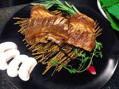 -草家酱蟹炭火烤肉店(珲春南路一店)