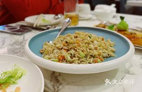 Seafood Stir-Fried Rice Noodles