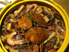 -多嘴肉蟹煲(万达店)