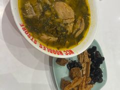 -牛吃草牛肉面(甬港南路店)