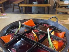 -正南齊北重庆老火锅(光华村直营店)