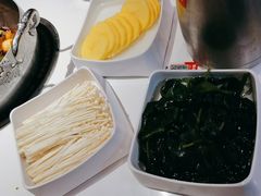 -七欣天香辣蟹火锅(闵行浦江欢乐颂店)