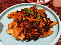 老油条的鱼香肉丝-新白鹿餐厅(爱琴海购物中心店)