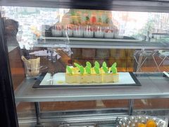 -宝利来国际大酒店-凤凰阁旋转餐厅
