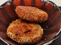 秘制烧饼-万红路羊汤烧饼店(将台路店)