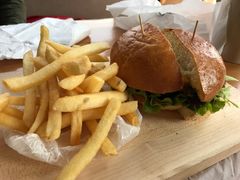 -LENBACH兰巴赫西餐啤酒坊(大连星海广场店)