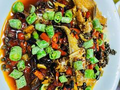 干烧耗儿鱼-洪霞餐馆