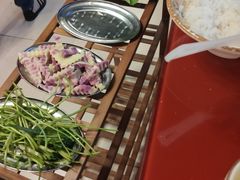 -老石黑山羊毛驴肉火锅(金凯广场店)