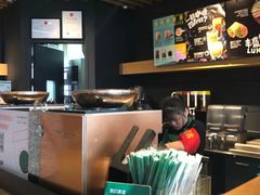 -星巴克(广州南站A18检票口楼上)