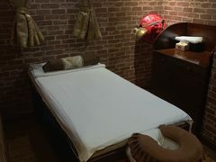 -莱蔻·圣灸堂·推拿艾灸(天山店)