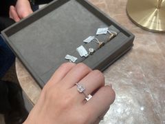 -Tiffany & Co.蒂芙尼
(广州太古汇店)