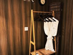 -莲泰式·中式·沐足·精油SPA采耳(天河店)