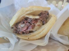 -闫家驴肉老店(华电一校店)
