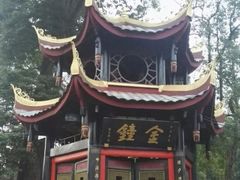 -峨眉山报国寺