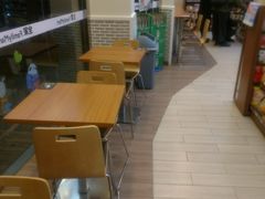 -全家便利店(秀沿路二店)