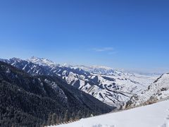-丝绸之路山地度假区滑雪场