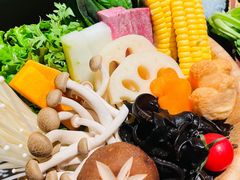 蔬菜拼盘-湊湊火锅·茶憩(南京东路悦荟店)