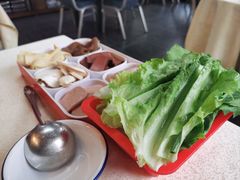 娃娃菜麦菜生菜-猪三哥肥肠鸡川菜小炒
