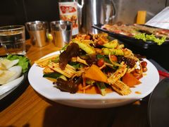 -枣玛露炭火烤肉脊骨锅
