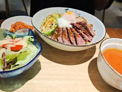 -POKEE VIA&Brunch·维娅(重庆来福士店)