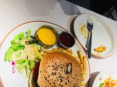 -阿妮叶李(光谷世界城店)