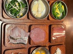 -银米·云南传统过桥米线(双廊黑金冠店)