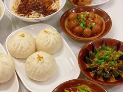 -李与白包子铺(桐梓林店)