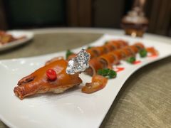 鸿运乳猪-御宝轩(益丰·外滩源店)