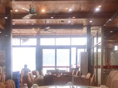 大堂-鹏城人家海鲜酒家·23年老字号(较场尾店)