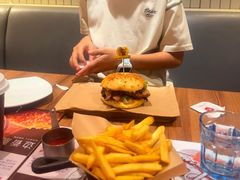 -必胜客(仲盛商城王安宇主题店)