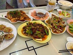 -覃记海鲜美食餐厅