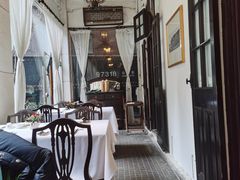靠窗位-上海老站(徐家汇店)