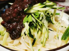 炸酱面-华盛园卷子王农家菜水库鱼