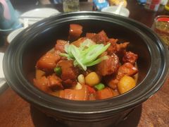 鹌鹑蛋红烧肉-庆泰顺