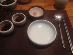 餐具摆设-黑牛の店·和牛烧肉(大悦城店)
