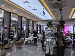 -藤野造型烫染·漂发