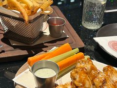 -BOURBON 玻本美式餐厅酒吧(虹桥新天地店)
