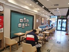 用餐区-魏家凉皮(梨园店)