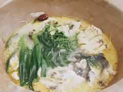 -抚仙湖野生菌石锅鱼(腾冲总店)