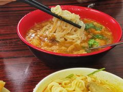 -成群小食店