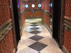 -乐翻天量贩式KTV(淞发路店)