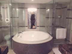 -青岛海尔洲际酒店