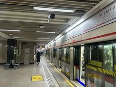 -常熟路(地铁站)