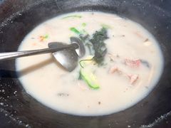 -陈大锅·岳阳鱼馆·地道岳阳菜(美食街店)