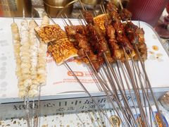 -小董哥烤串·爆汁大油边(故宫店)