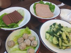 蒜泥黄瓜-虾弄弄海派小龙虾·牛羊蝎子火锅