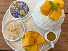 芒果雪冰-Cheevit Cheeva(Sirimangkalajarn)