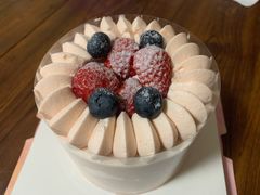 草莓遇见桃子-逸绮瑶澜Miss Mousse Cake蛋糕(三里屯SOHO店)