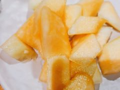 -老牌坊云南鱼豆花火锅(哈西万达店)