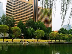 -亮马河大厦停车场